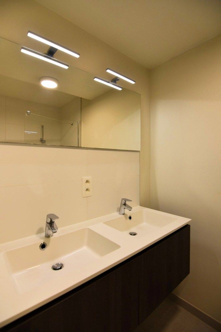 Mooi 2-slpk appartement tussen Roeselare en Rumbeke foto 14