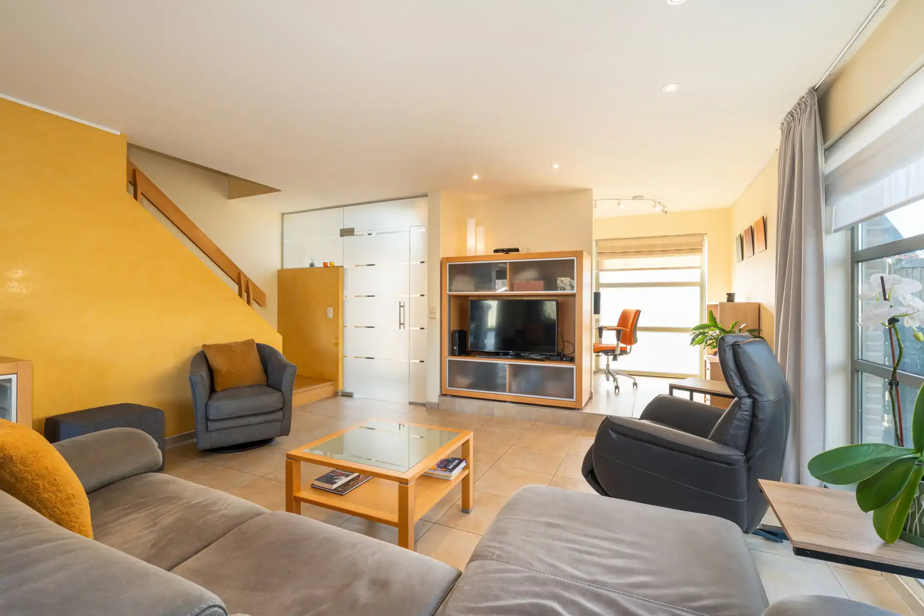 Ruime architecturale villa met Droomtuin in Schellebelle foto 4