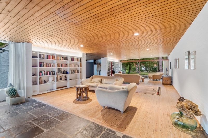 Beschermde modernistische villa op 3146m² gelegen in de Simli-wijk te Nieuwpoort-Bad. foto 7