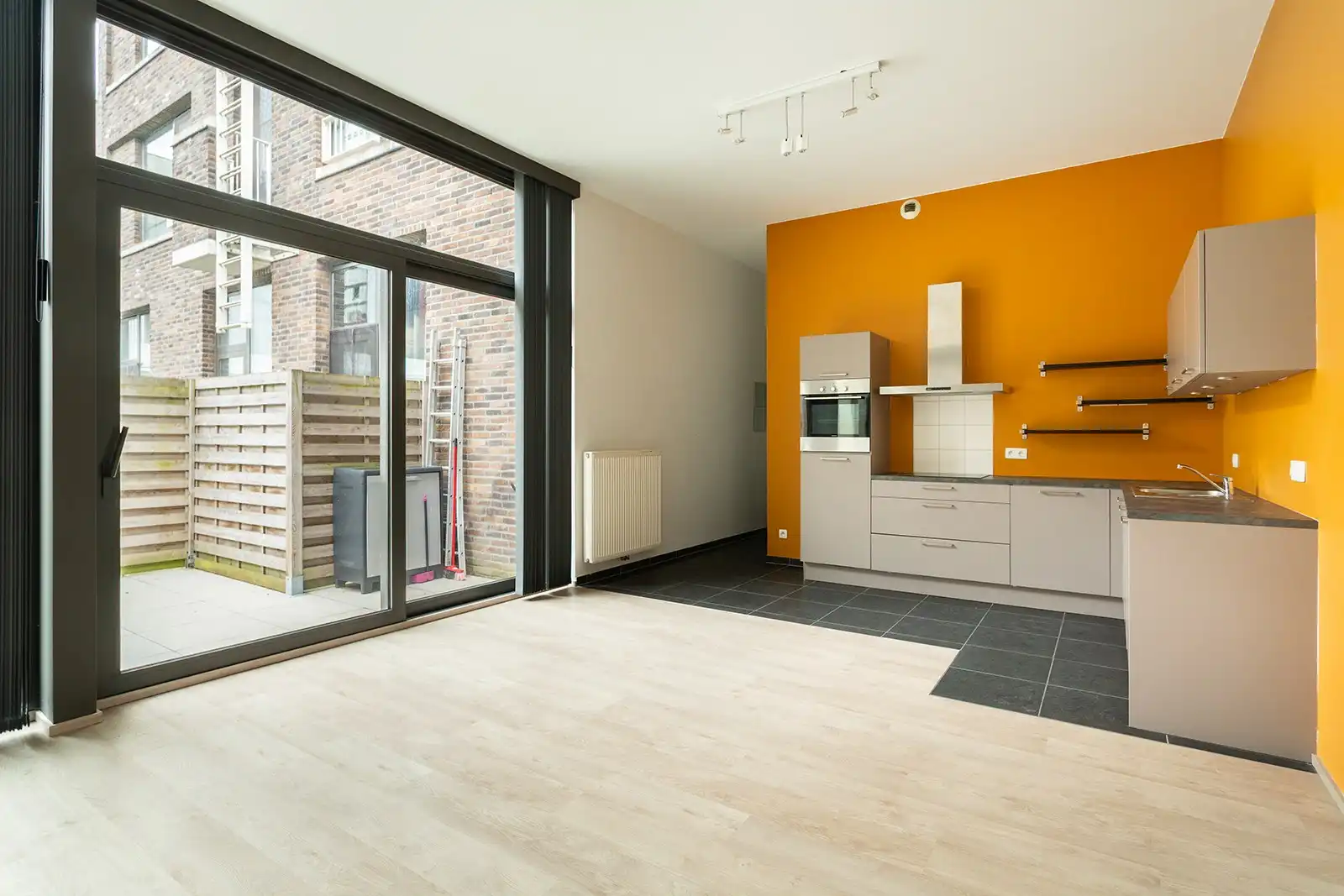 Elegant appartement met tuin in de Cadix-wijk foto 7