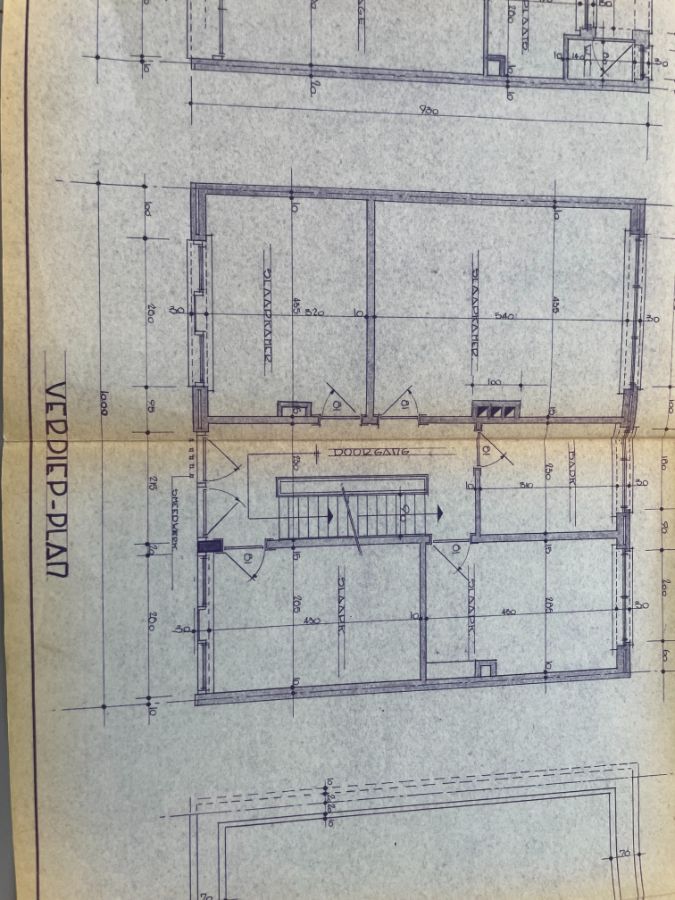 4-slpk EENGEZINSWONING + tuin foto 37