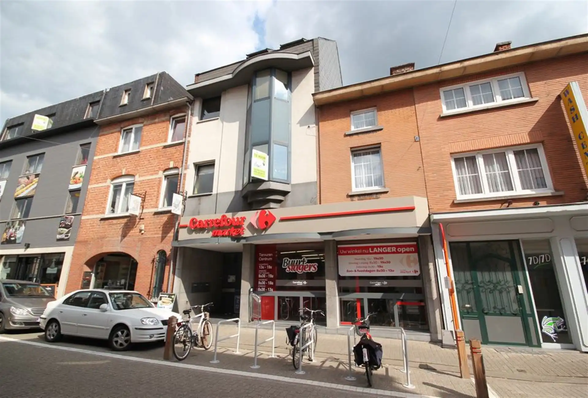 Goed gelegen 1-slaapkamer appartement  foto {{pictureIndex}}