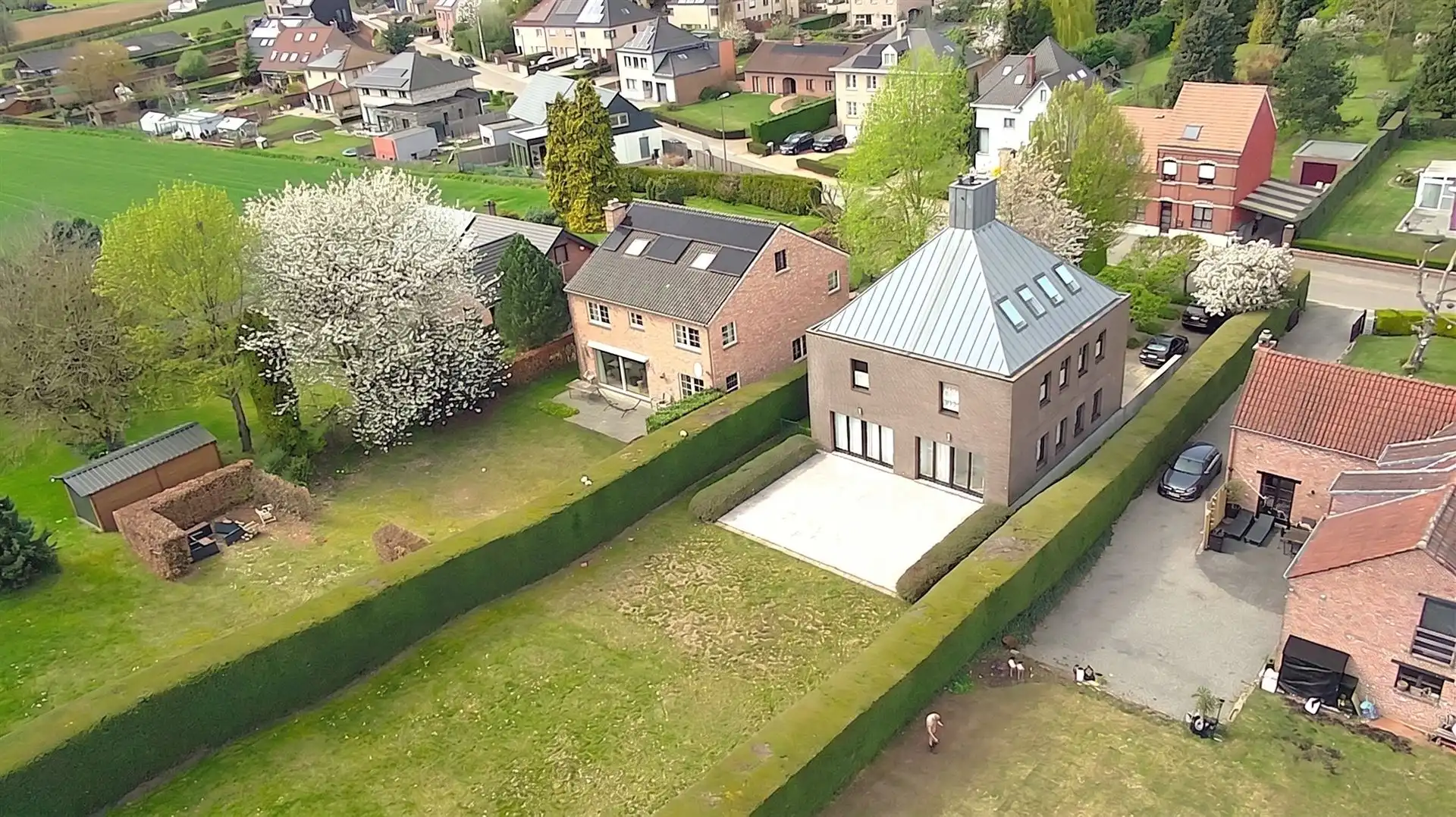 Ruime villa 6 slpks, 2 bureaus, 5 badkamers op +/-17are foto 36