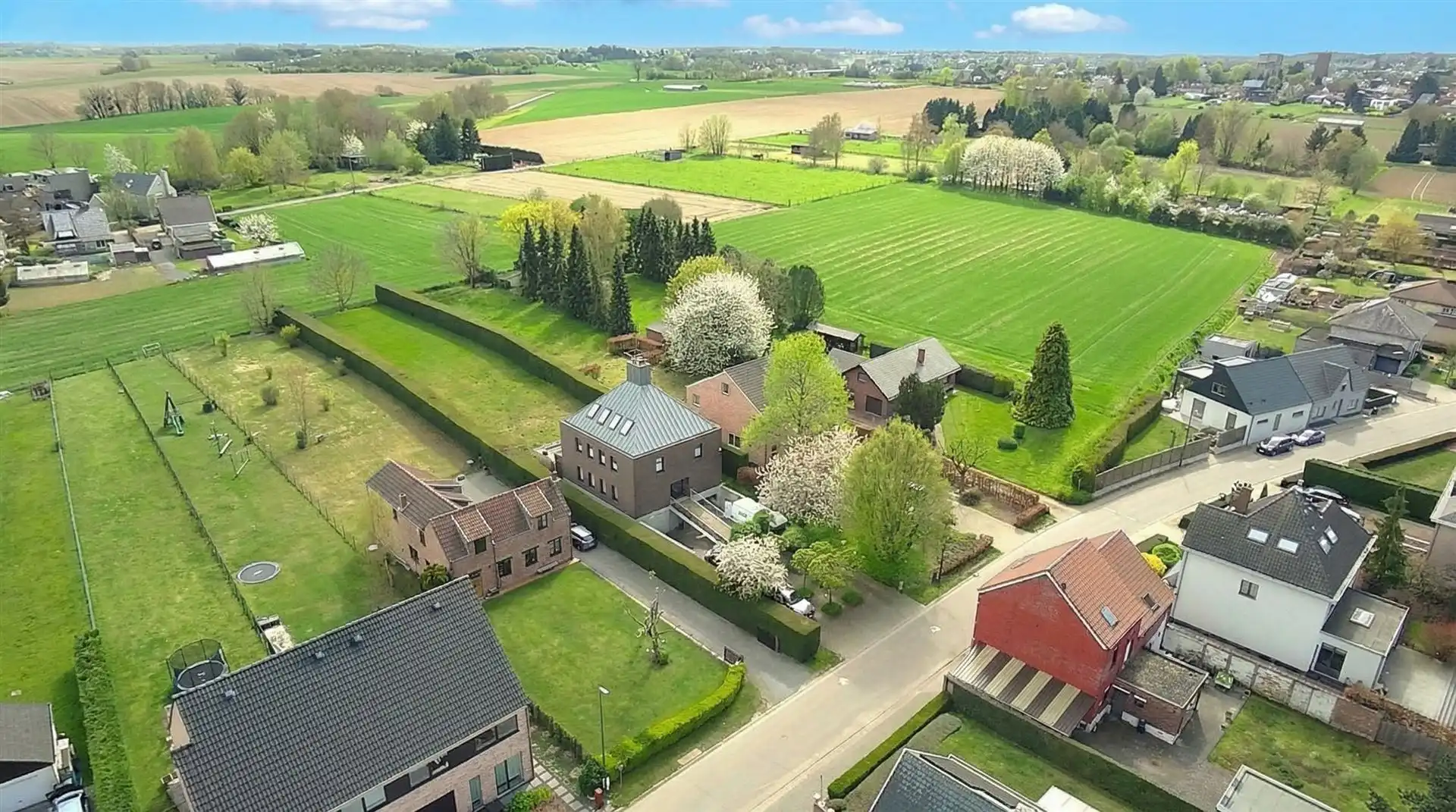 Ruime villa 6 slpks, 2 bureaus, 5 badkamers op +/-17are foto 36