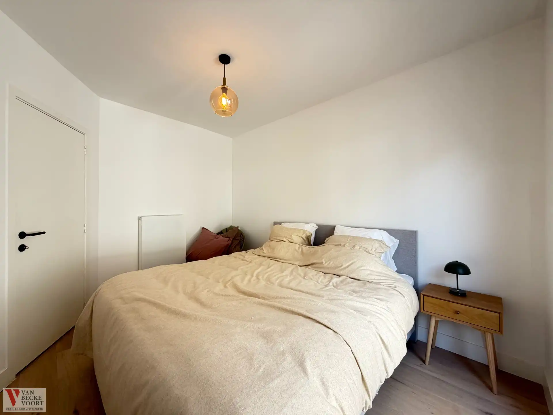 Subliem gerenoveerd appartement met terras foto 5