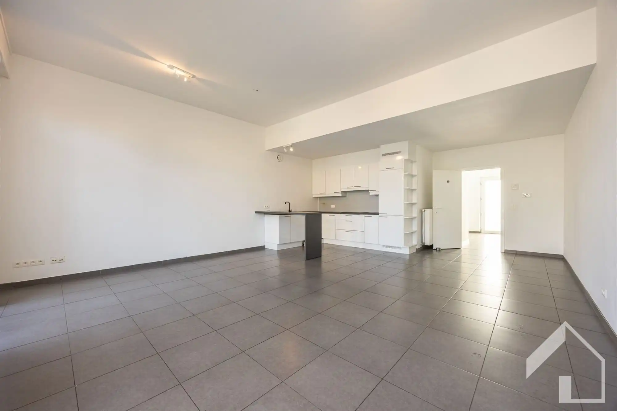 Ruime woning op een rustige locatie! foto 7