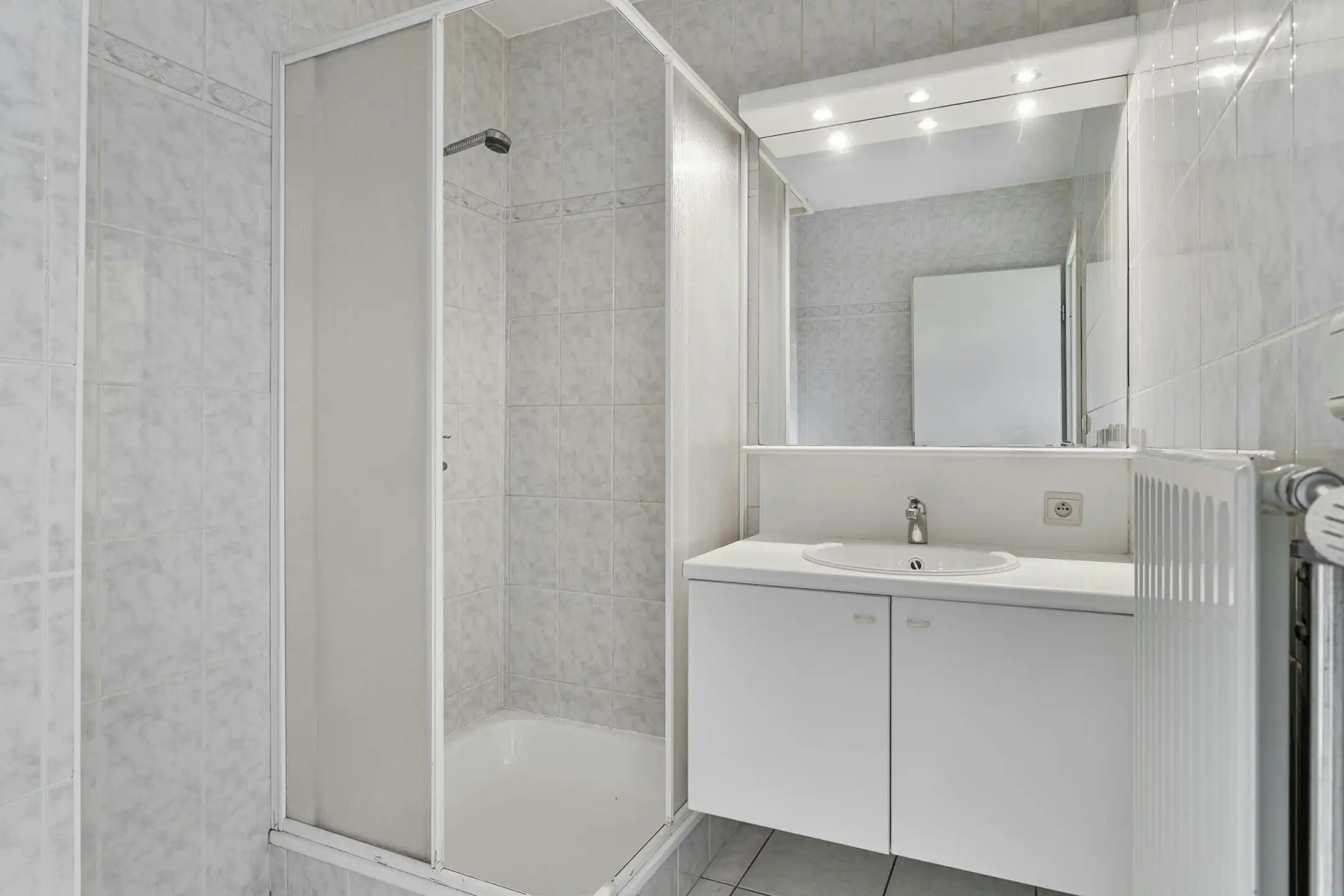 Appartement te koop in Ieper met 2 kamers foto 12