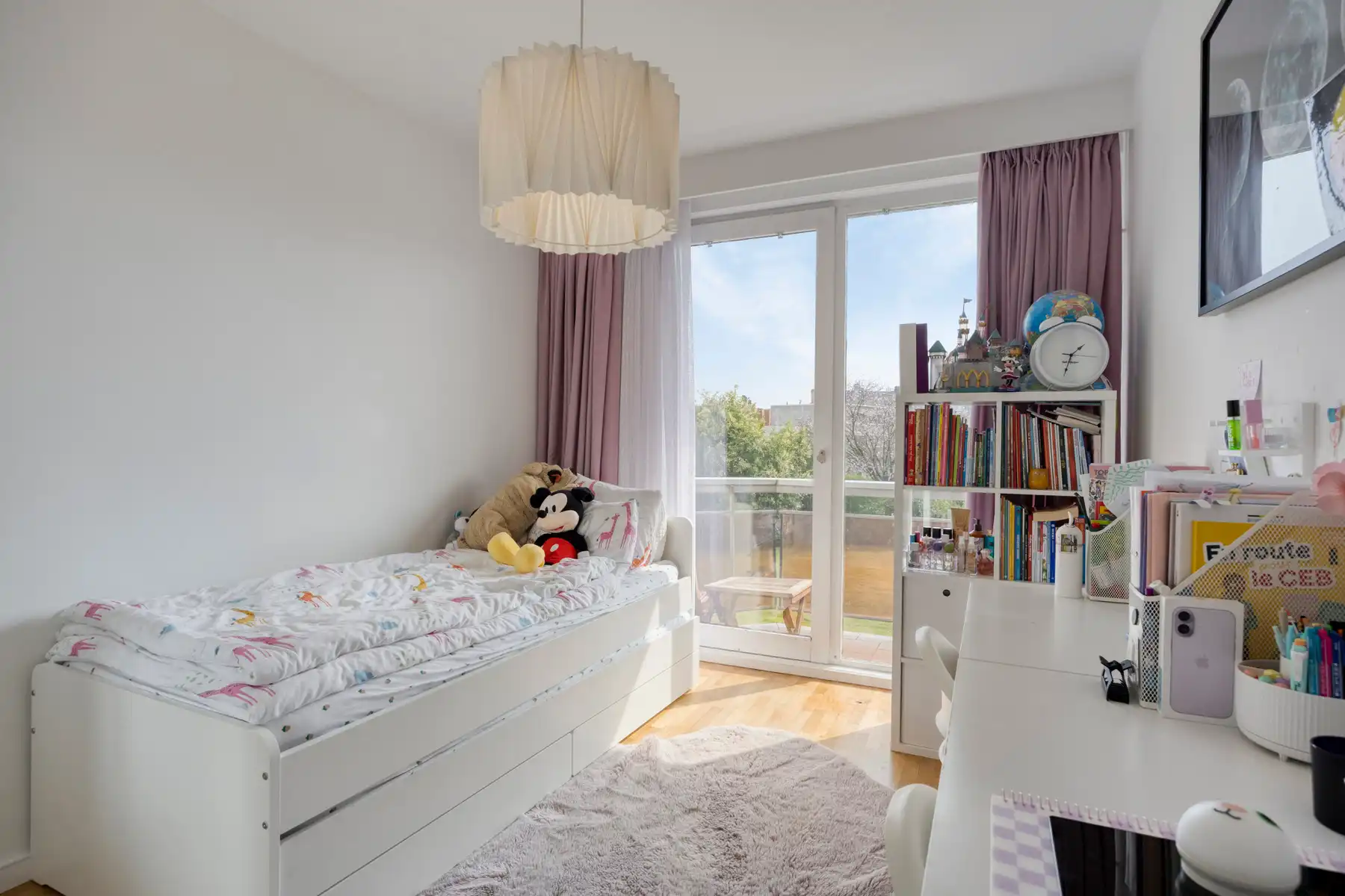 Gerenoveerd 3-slaapkamer appartement foto 13