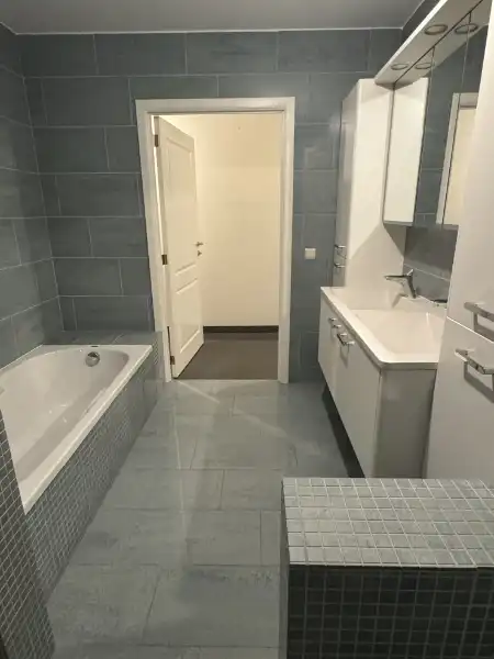 Gelijkvloers appartement met 2 slaapkamers foto 24