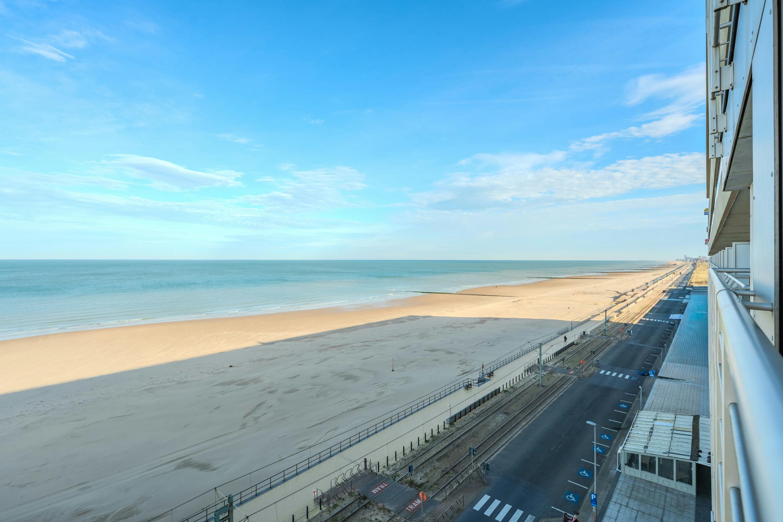 Studio met prachtig frontaal zeezicht te koop te Middelkerke foto 12