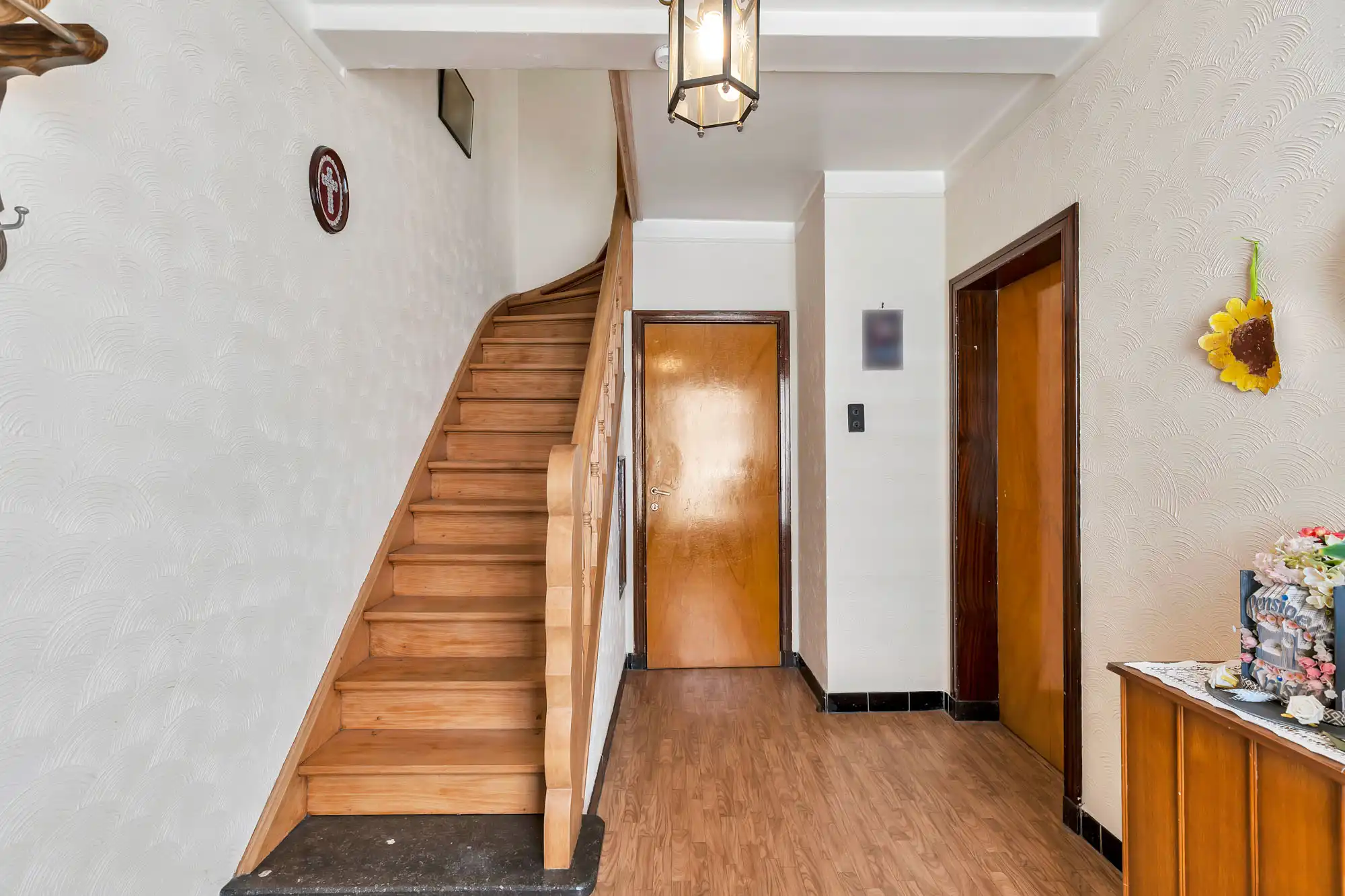 Te renoveren woning met veel potentieel in hartje Deinze foto 8