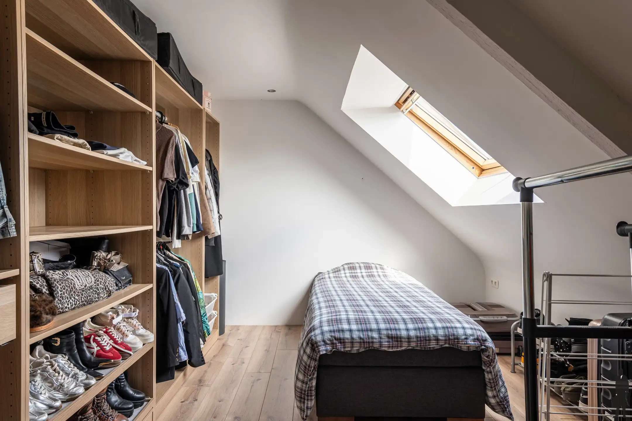 Instapklare woning met 4 slpk. te Minderhout foto 21