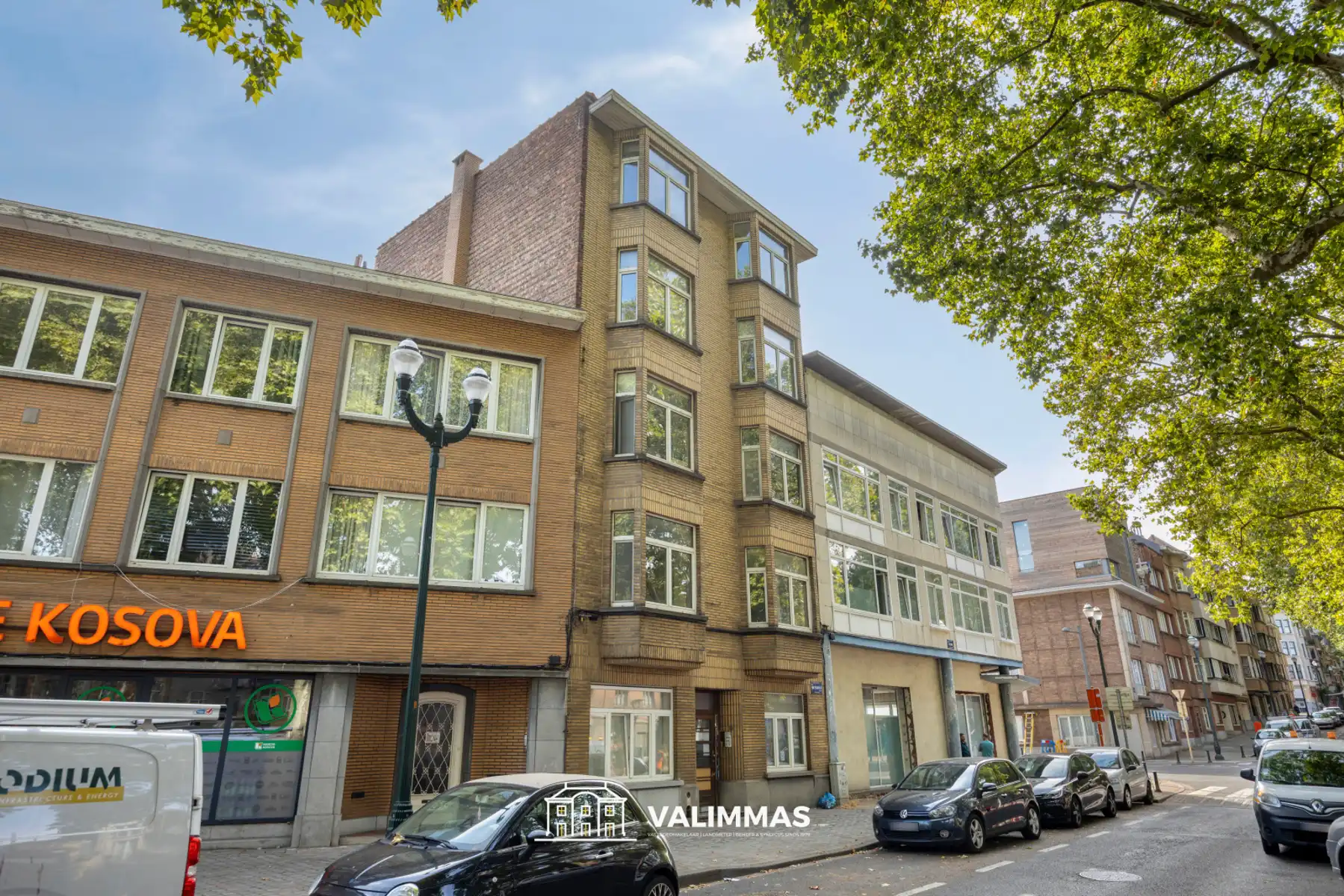 Welgelegen, instapklaar appartement met terras & 2 kelders... foto 4