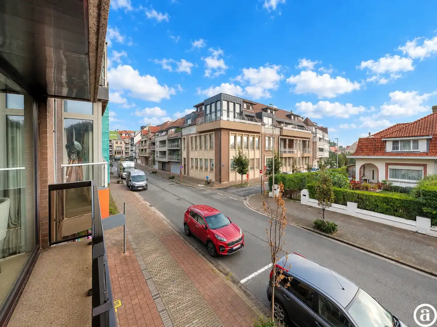Mooi vernieuwd appartement met open uitzicht & 3 slaapkamers foto 10