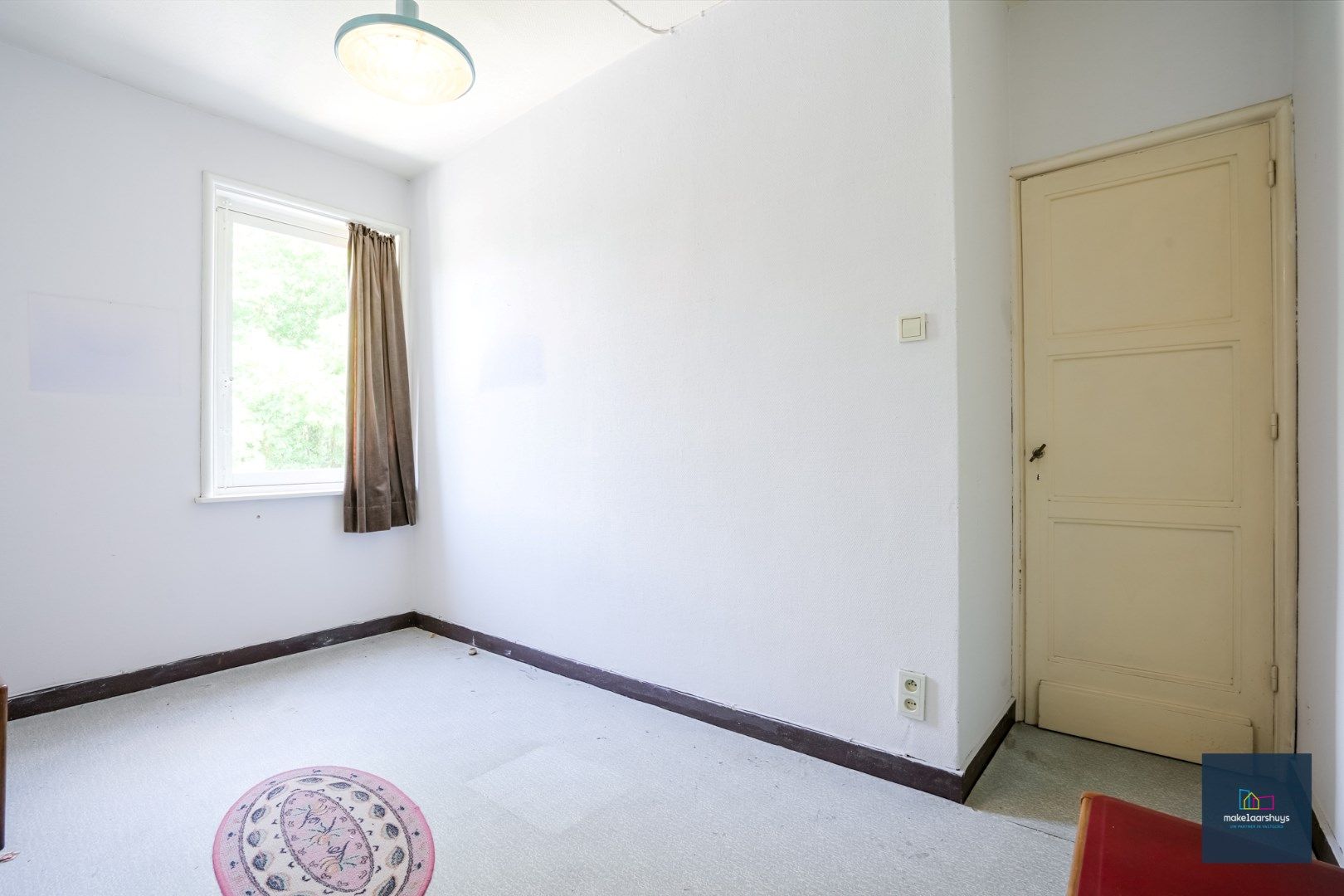 Centraal gelegen te renoveren woning in rij met tuin te Mariakerke foto 19