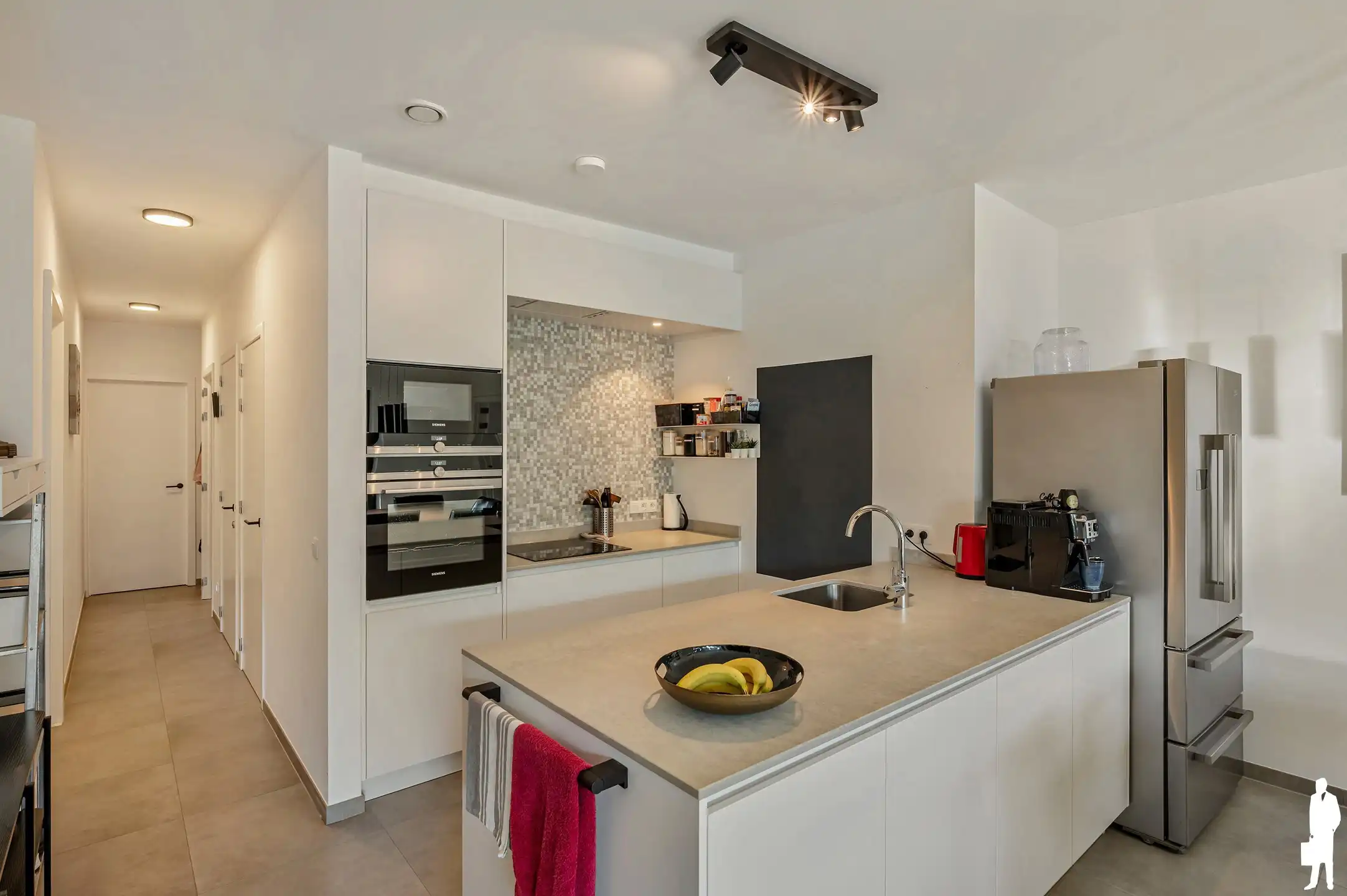 Instapklaar gelijkvloers appartement met tuin, in het centrum! foto 6