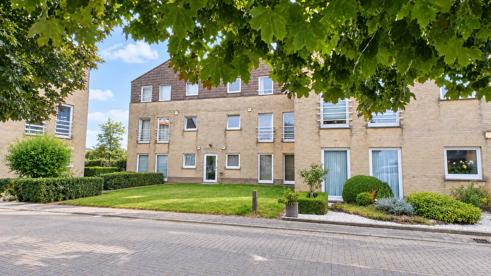 Ruim appartement nabij Donkmeer te Overmere foto 10