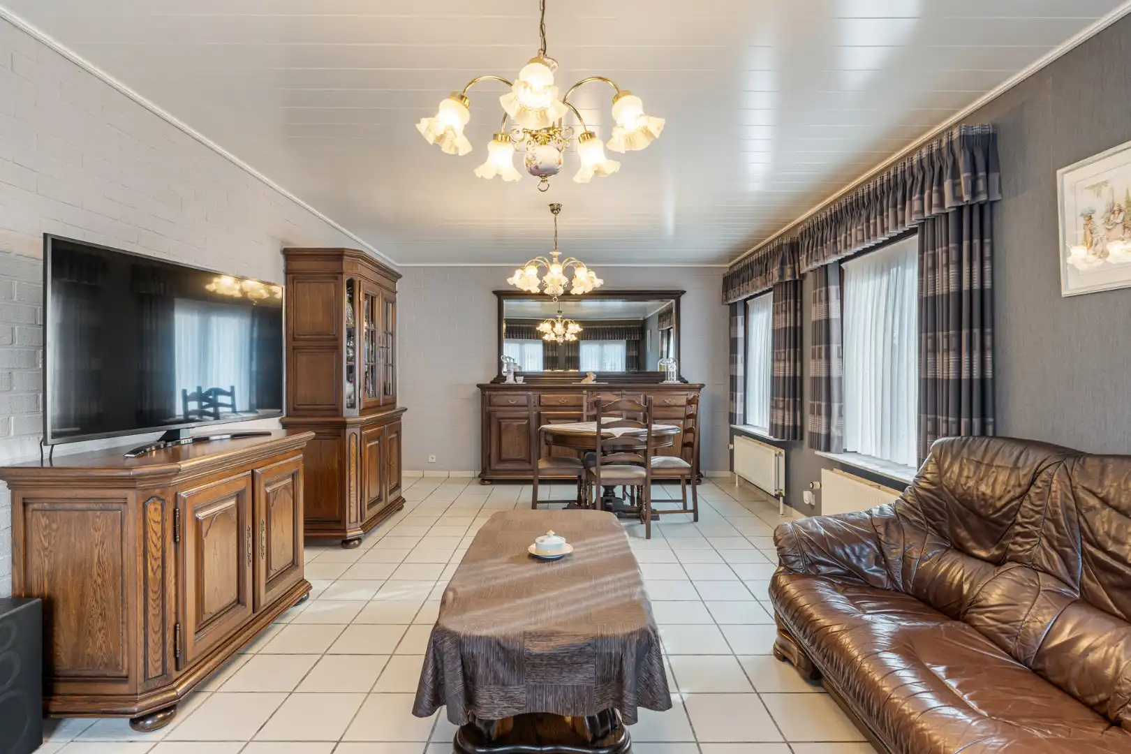 Verzorgde gezinswoning op een perceel van 9a08ca, gebouwd in 1988 op een rustige locatie nabij het centrum van Neeroeteren!  foto 9