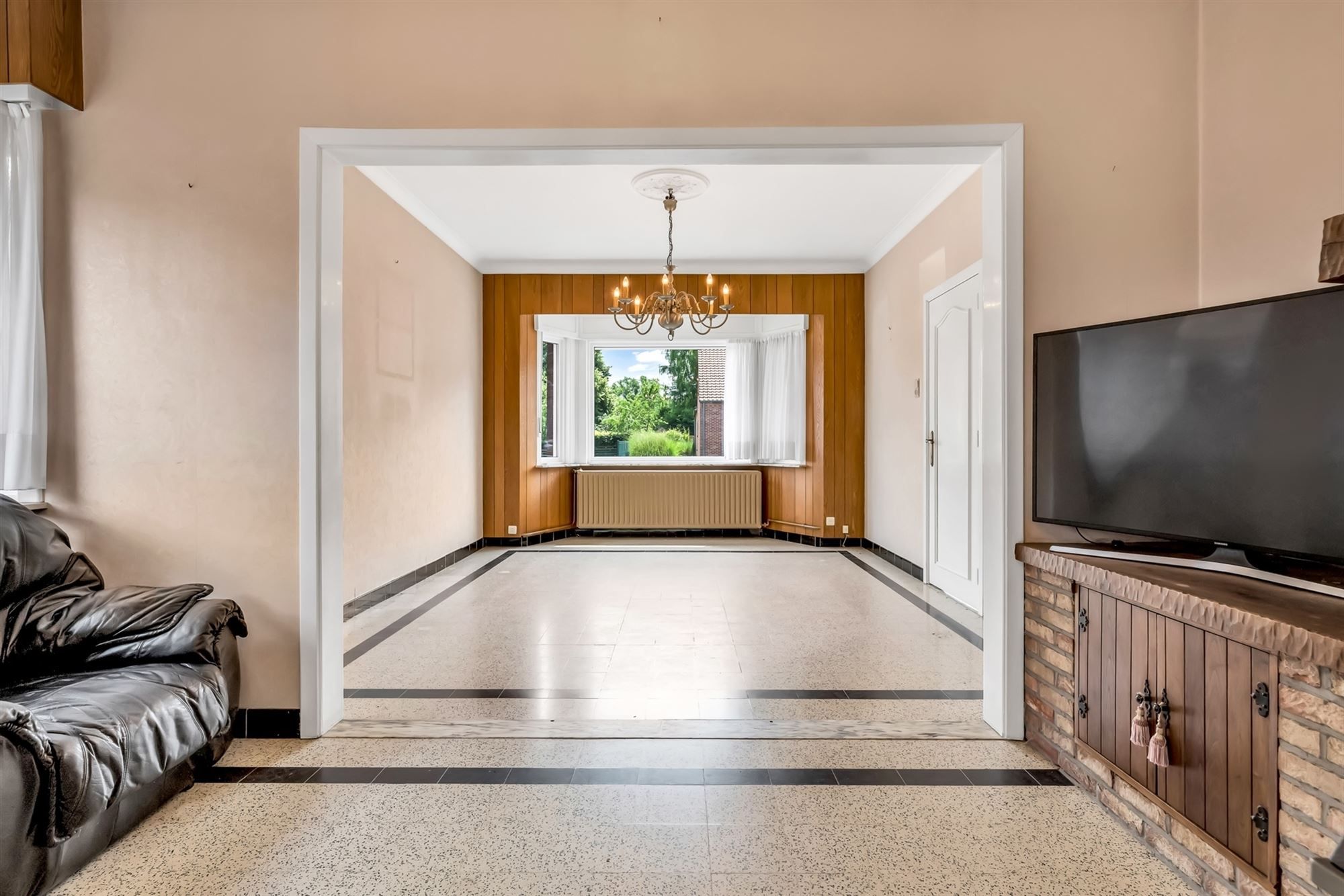 GEZELLIGE WONING MET 3 SLAAPKAMERS EN RUIME TUIN IN BERINGEN CENTRUM foto 4