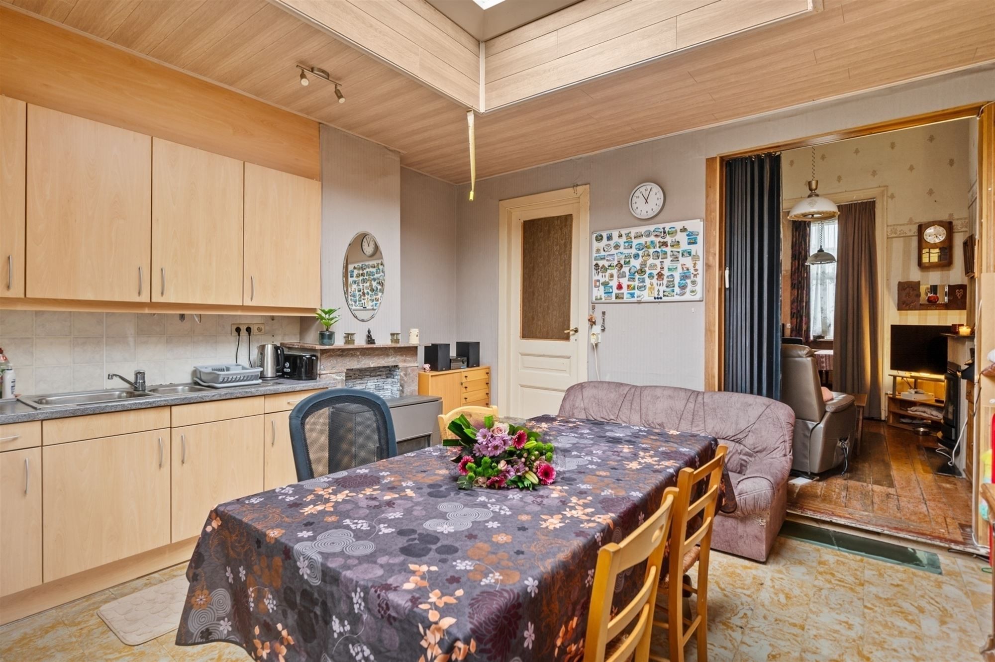 Karaktervolle, te renoveren woning op een uitstekende locatie te Mechelen foto 6