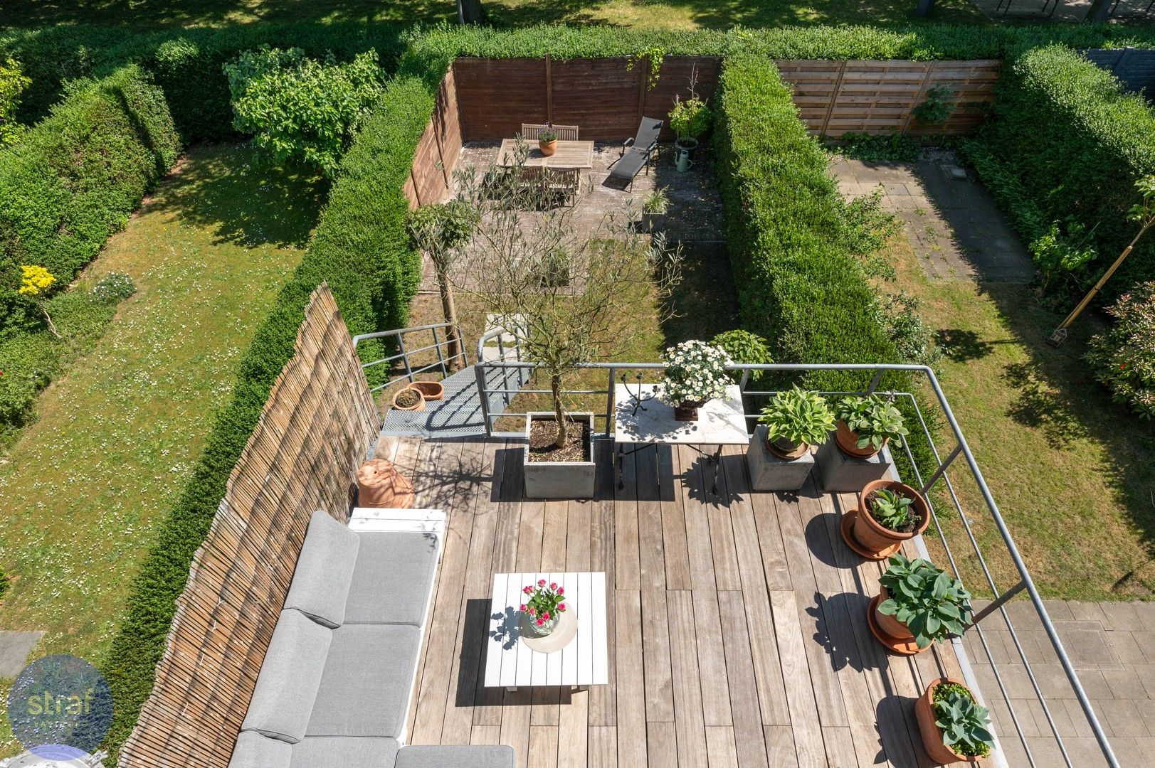 Instapklare bel-étage met ruim terras en tuin op een groene toplocatie foto 18