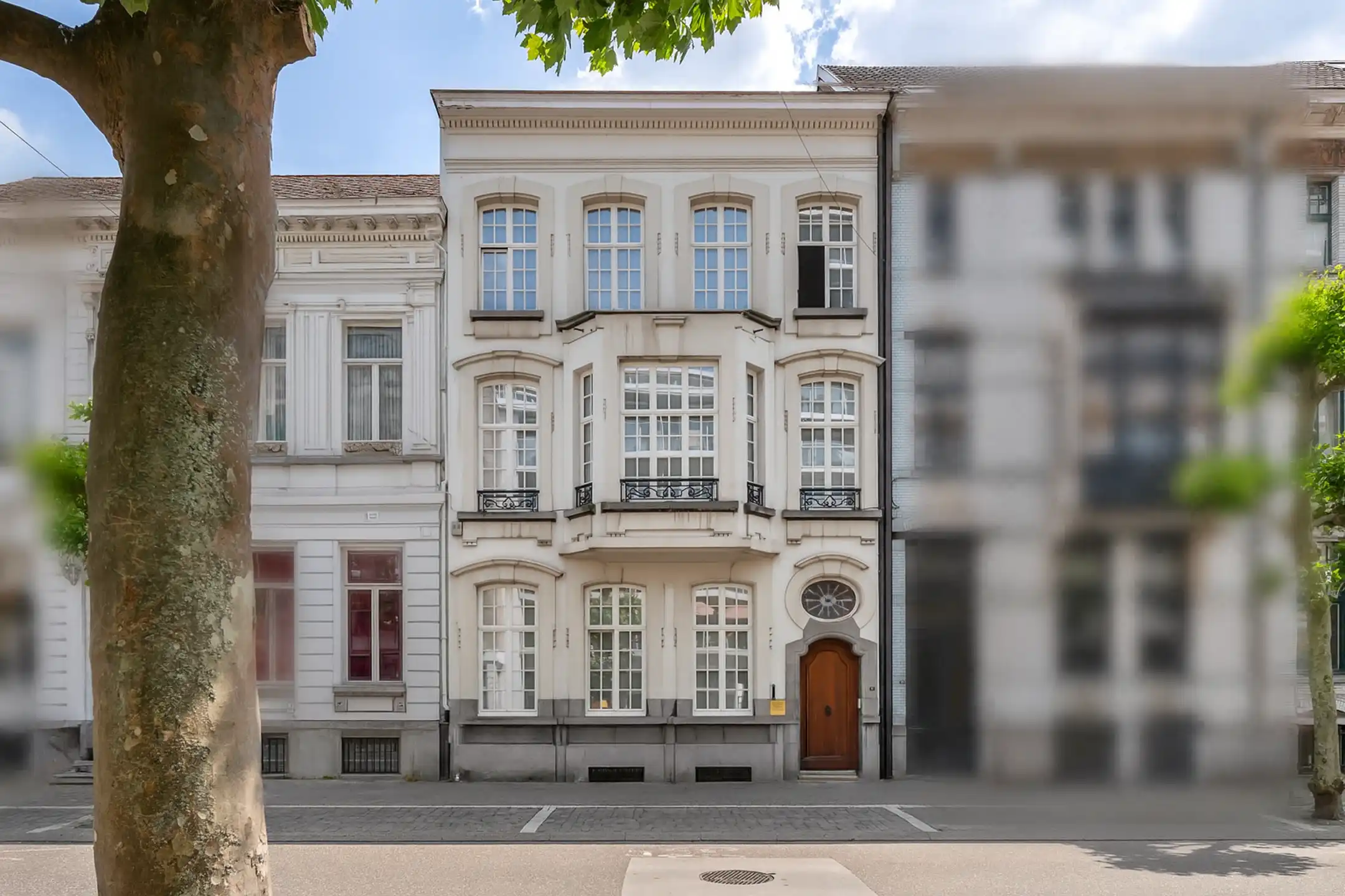 Karaktervol burgerhuis in hartje Turnhout foto {{pictureIndex}}