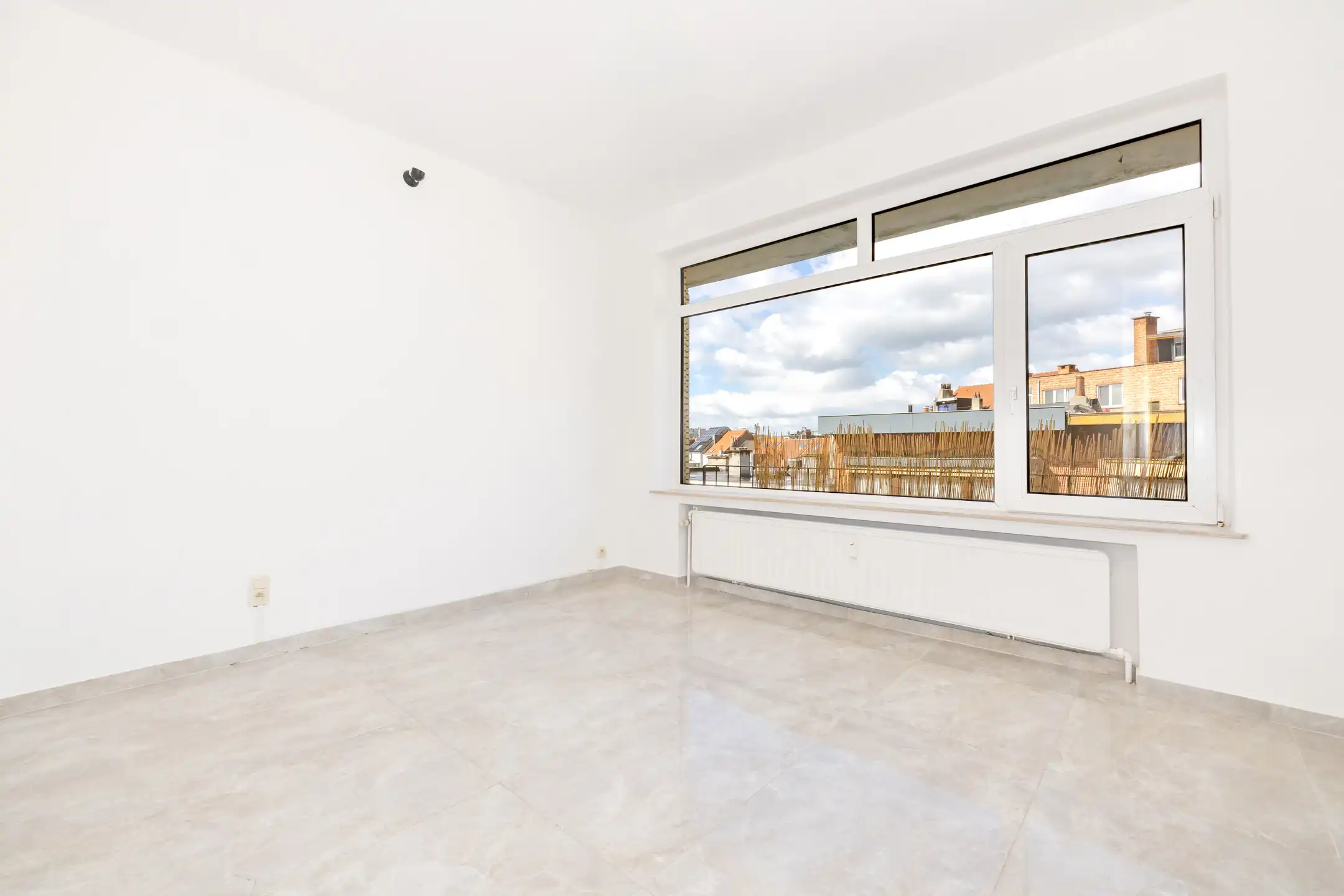 Licht appartement met 1 slaapkamer van ± 70 m² foto 10