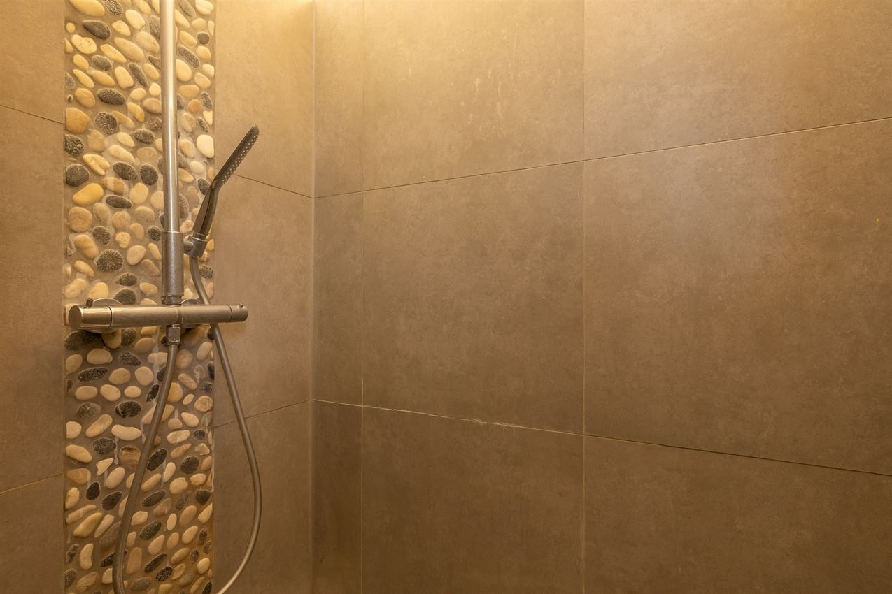 Penthouse met 3 slpk., riant terras, autostaanplaats en kelderberging foto 19