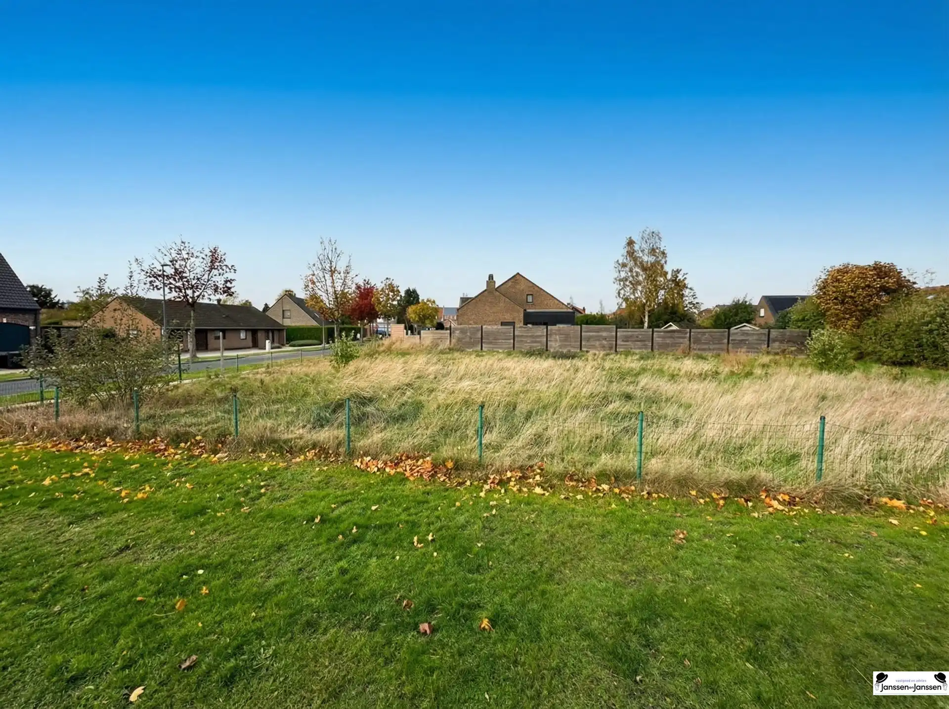 Mooi stuk bouwgrond voor halfopen bebouwing foto 3