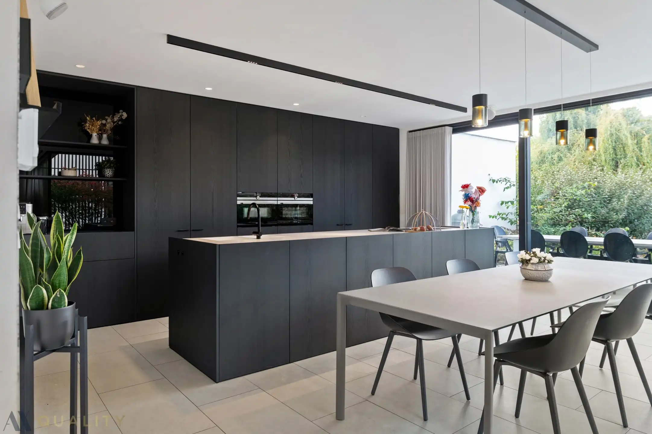 Moderne, energiezuinige woning met 5 slpk., 2 badk., bureel, inpandige garage, oprit, terras en tuin foto 18
