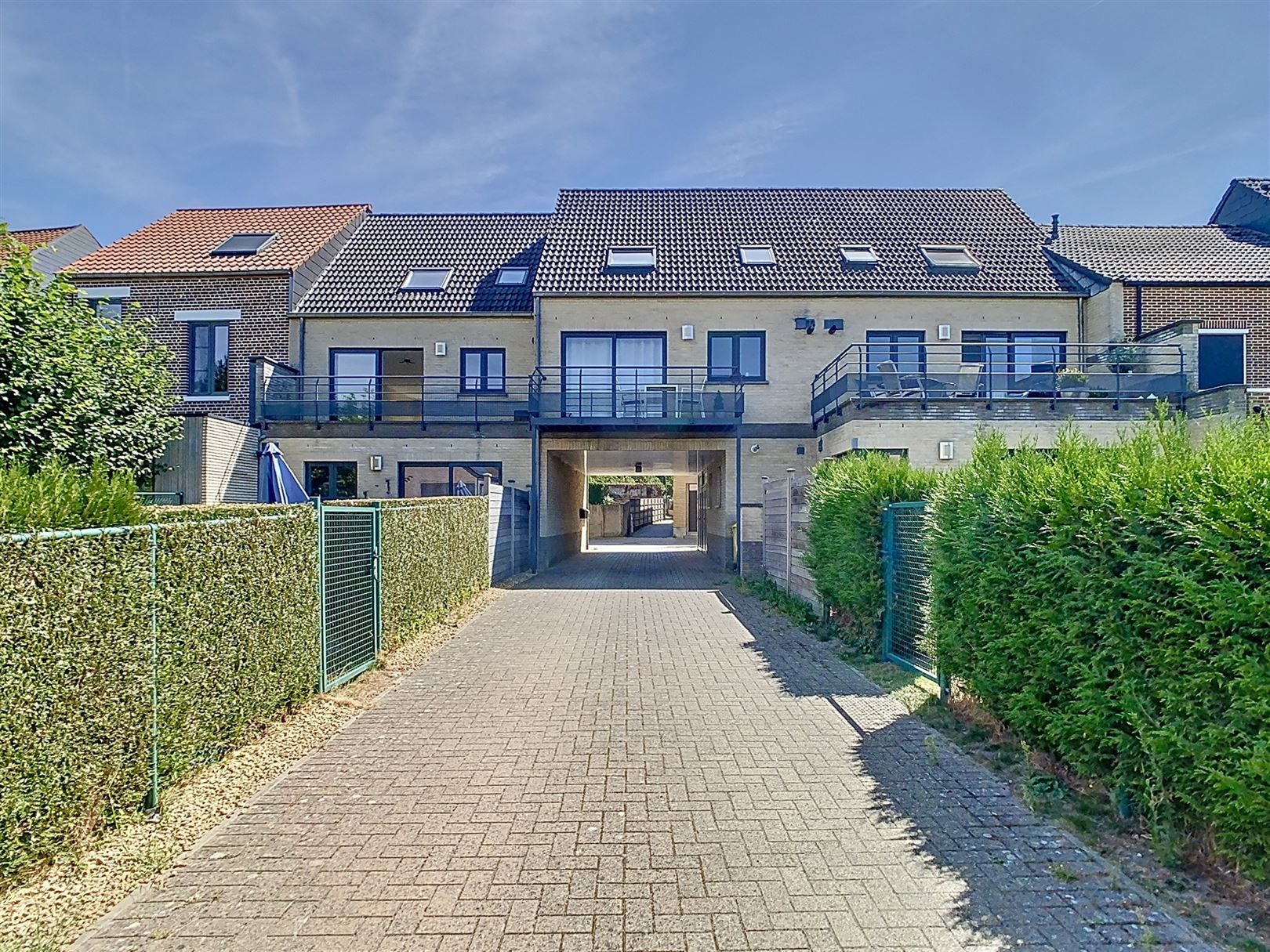 Ruim duplex app met terras, 3 slpks, parkeerplaats foto 35