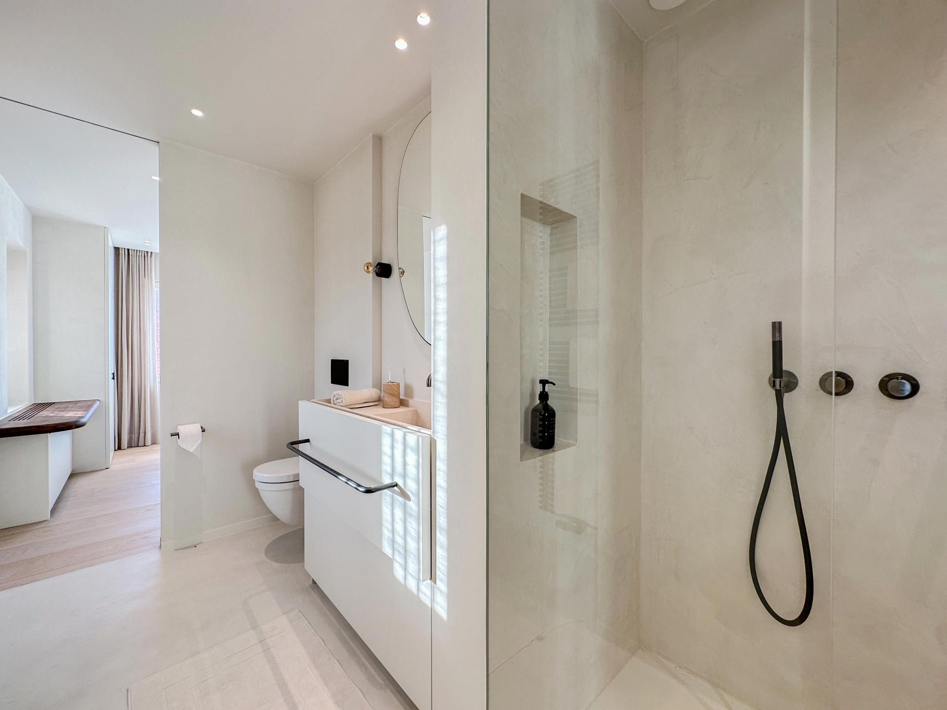 Uitzonderlijk mooi, tijdloos GERENOVEERD 4-slpk. appartement foto 9