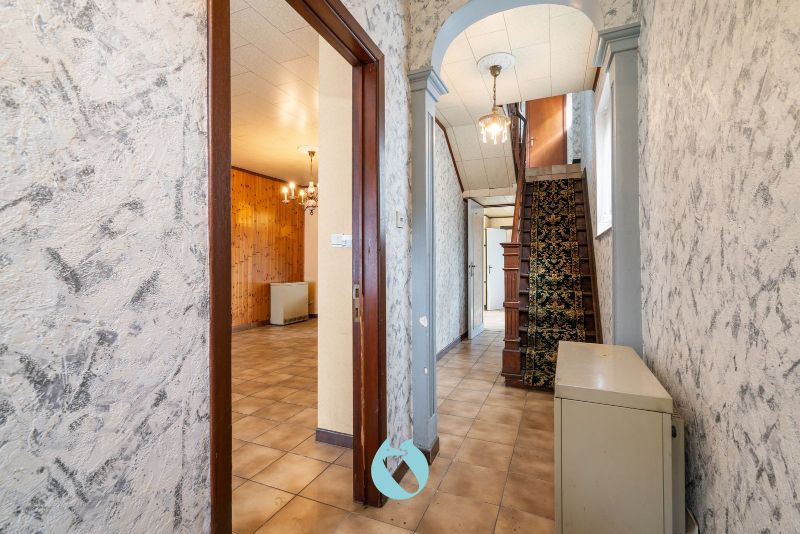 Ontdek deze woning gelegen op een royaal perceel van 646 m² foto 4