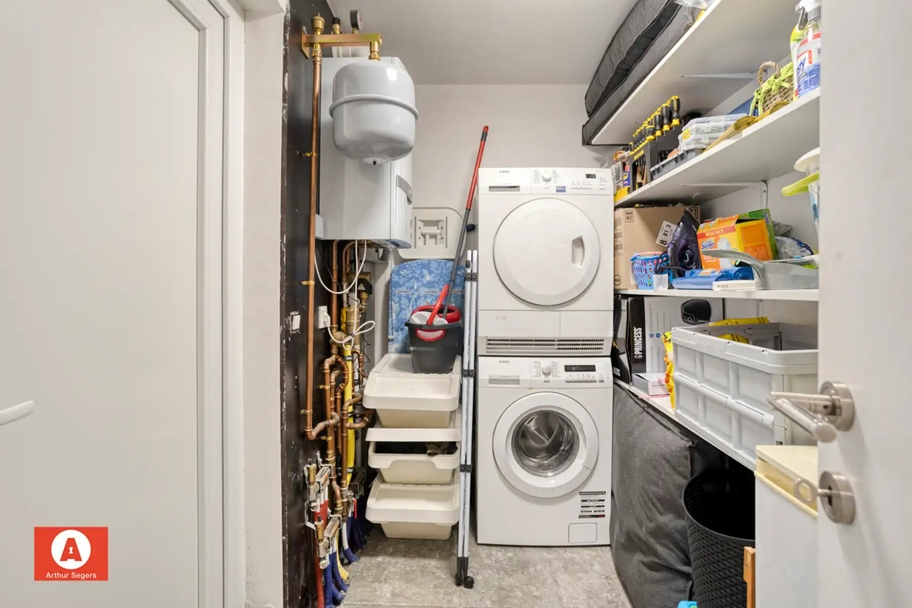 Instapklare woning, óók achteraan bereikbaar! foto 13