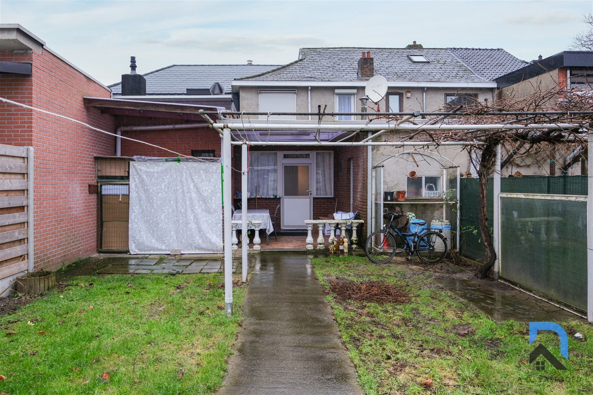 Mooie woning met ruime tuin in Zwartberg foto 4