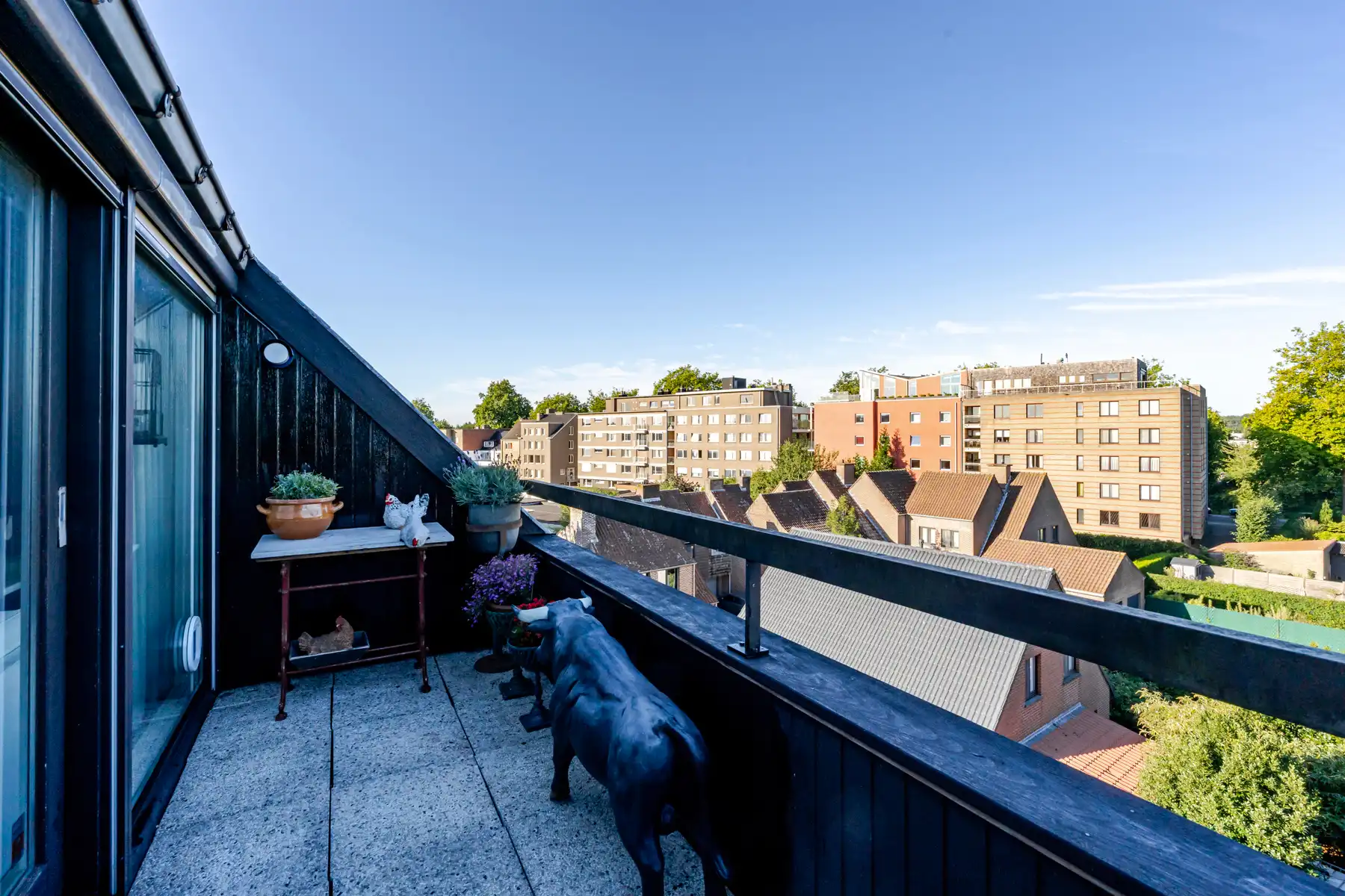 Duplex met ruim terras & EPC B aan de rustige stadsrand foto 4