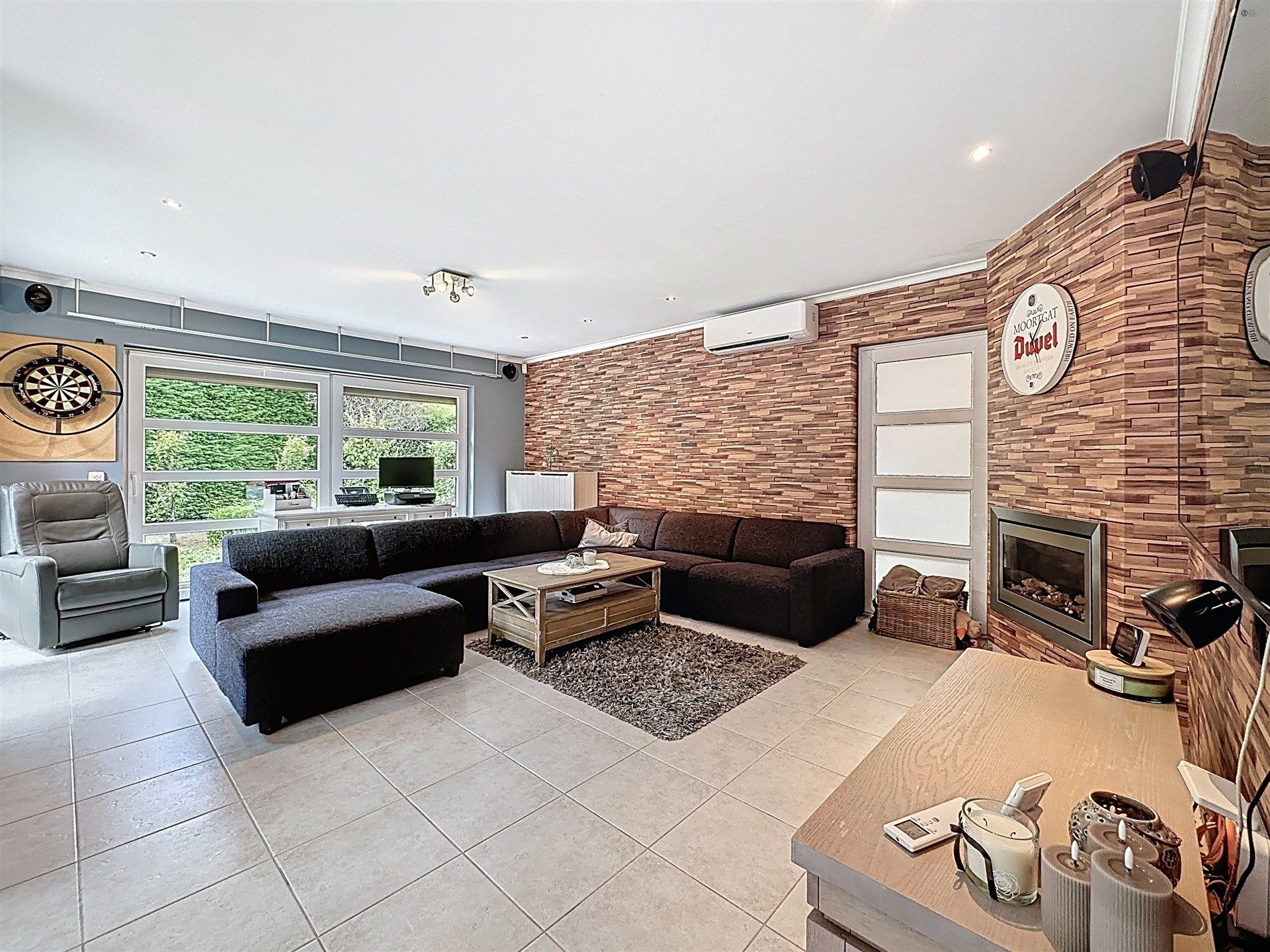 Moderne energiezuinig bungalow met garage op gunstige locatie! foto 6
