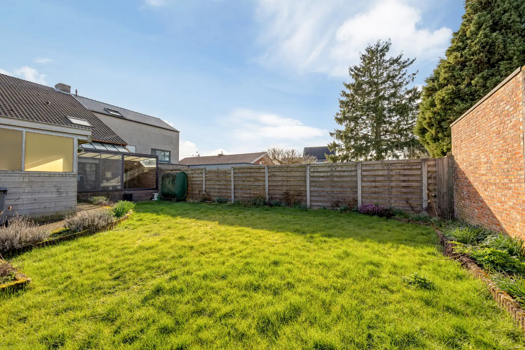 Gebouw bestaande uit 2 wooneenheden in een rustige straat in het centrum van Beerse op een perceel van ca 463 m². foto 15