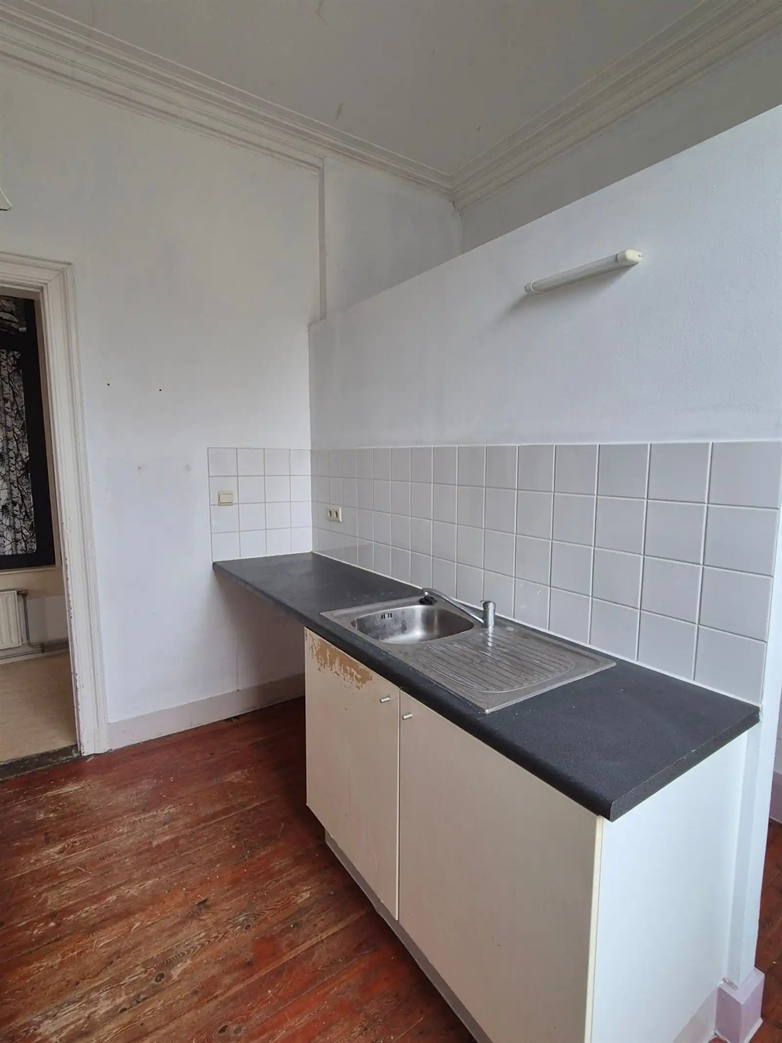 1-slpk Appartement aan de bruisende Dageraadplaats foto 4