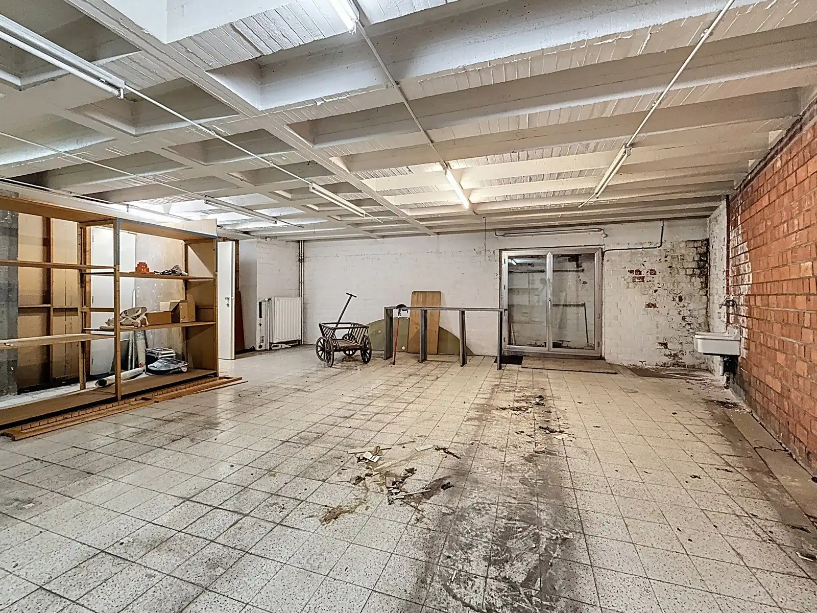 Uniek handelspand met ruim appartement en tuin foto 34