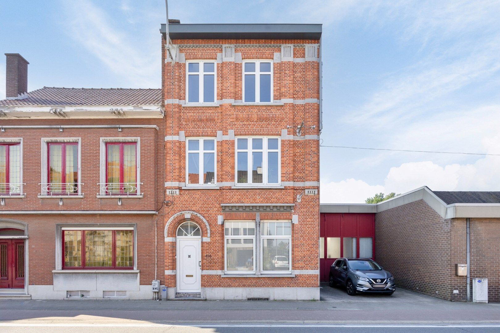 Ruime herenwoning te Kessel-Lo op steenworp van Leuven station - EPC 572 kWh/m² - bewoonbare opp. 252 m² foto 1