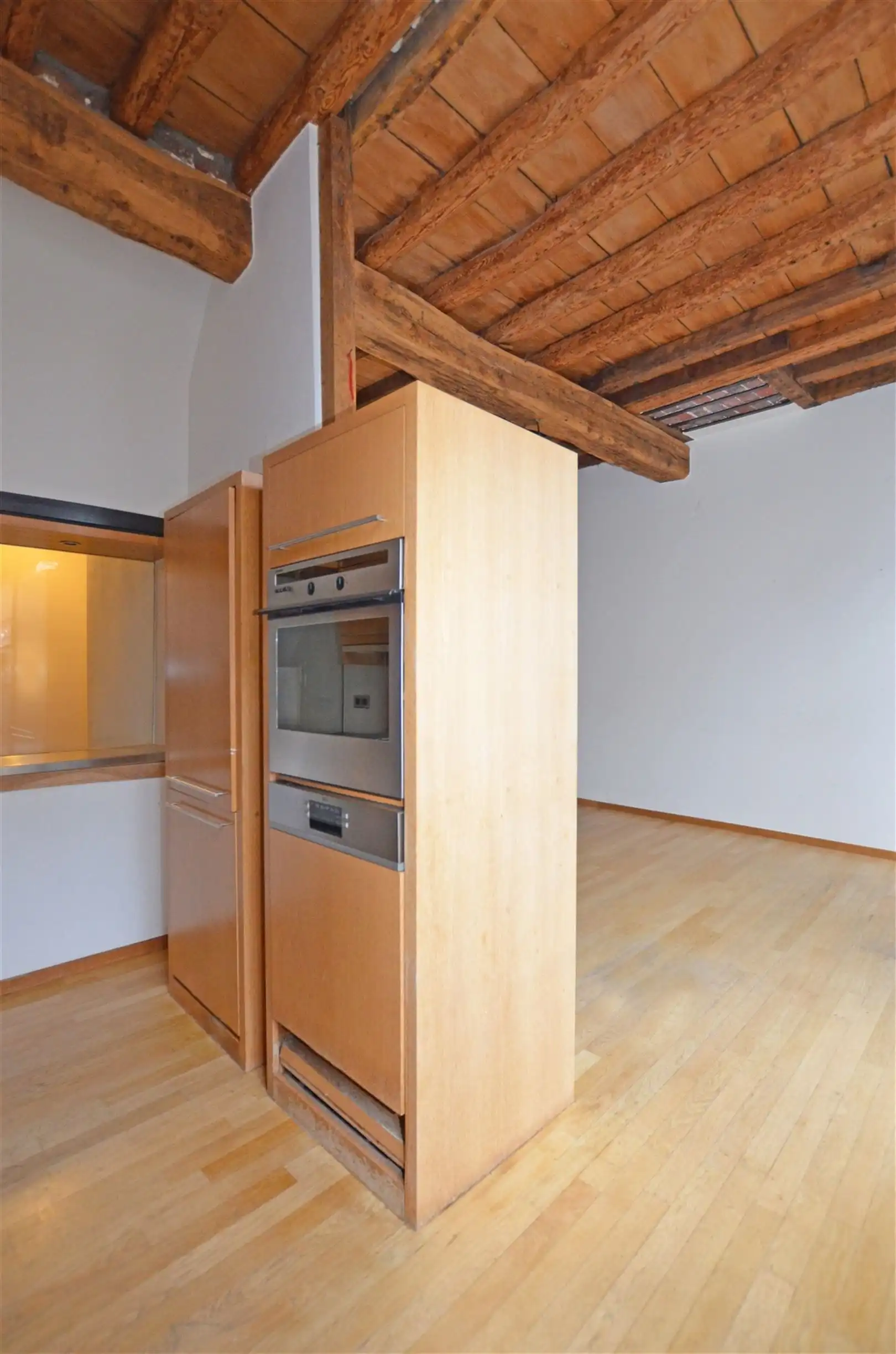 Uniek neoclassicistisch herenhuis met handelspand & duplexwoning foto 9