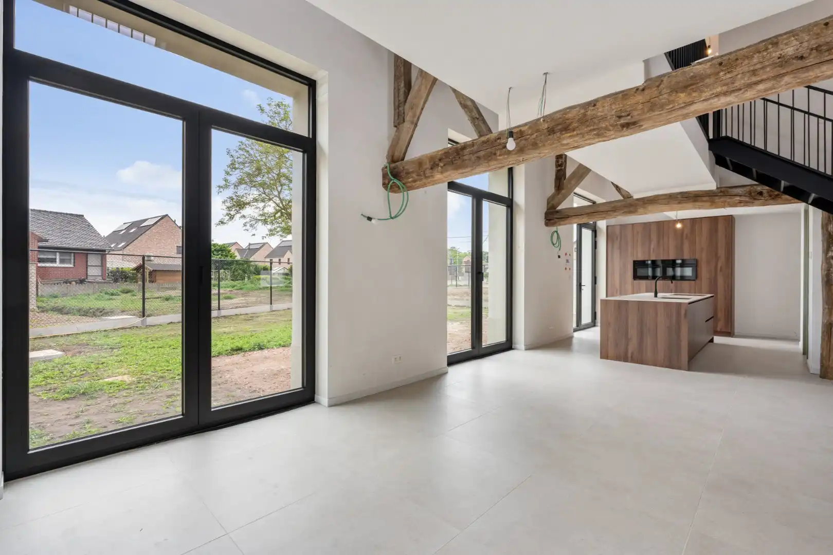 Exclusieve woning in volledig heropgebouwde hoeve op een perceel van 4a60ca!  foto 12