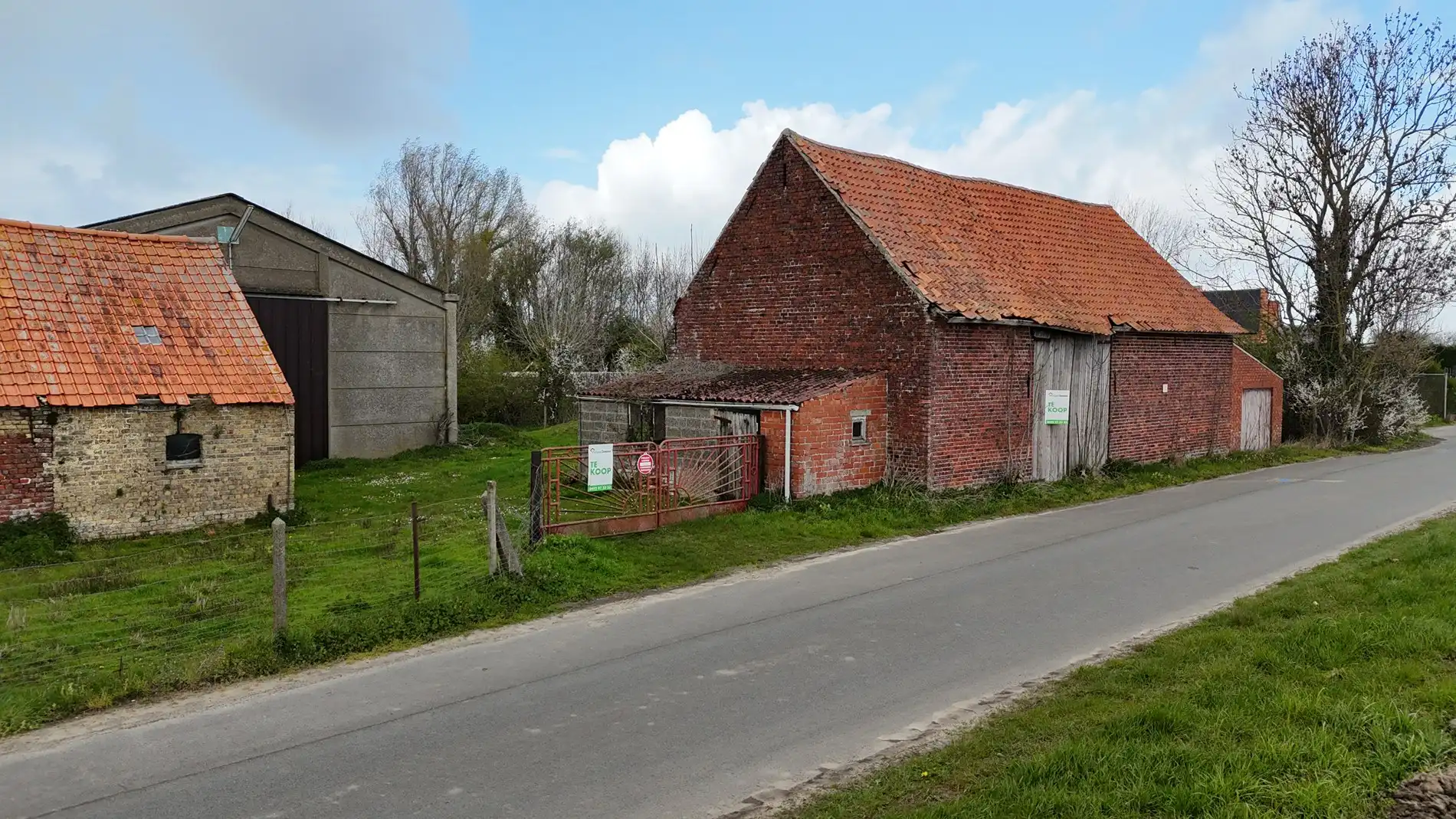 Rustig gelegen alleenstaande woning met loods en schuur te Kortemark  foto 6