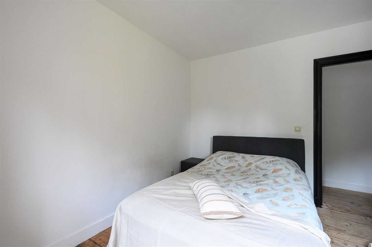Gerenoveerde woning met leuke authentieke elementen foto 17