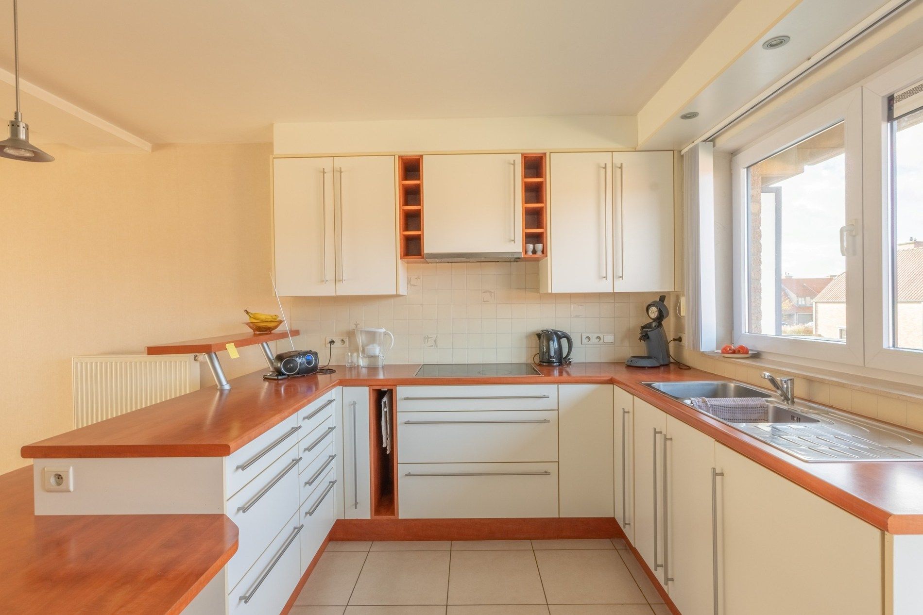 Ruim en zonnig appartement te Lissewege foto 8