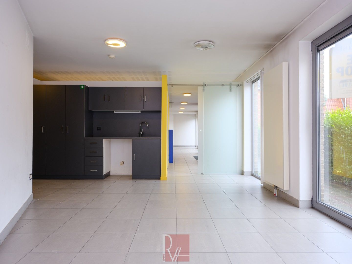 Kantoorruimte met centrale ligging in Tielt foto 8