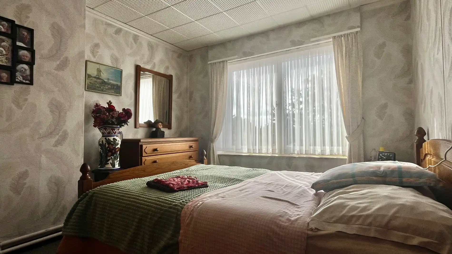 Ruime halfopen woning op een perceel van maar liefst 771 m² incl. de bouwgrond foto 9