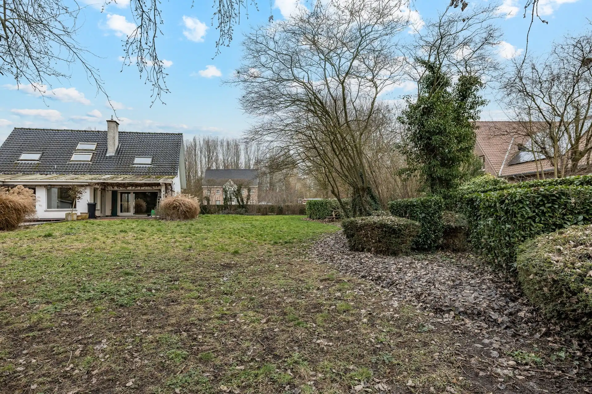 Bouwgrond voor open bebouwing - 1070m² foto 3