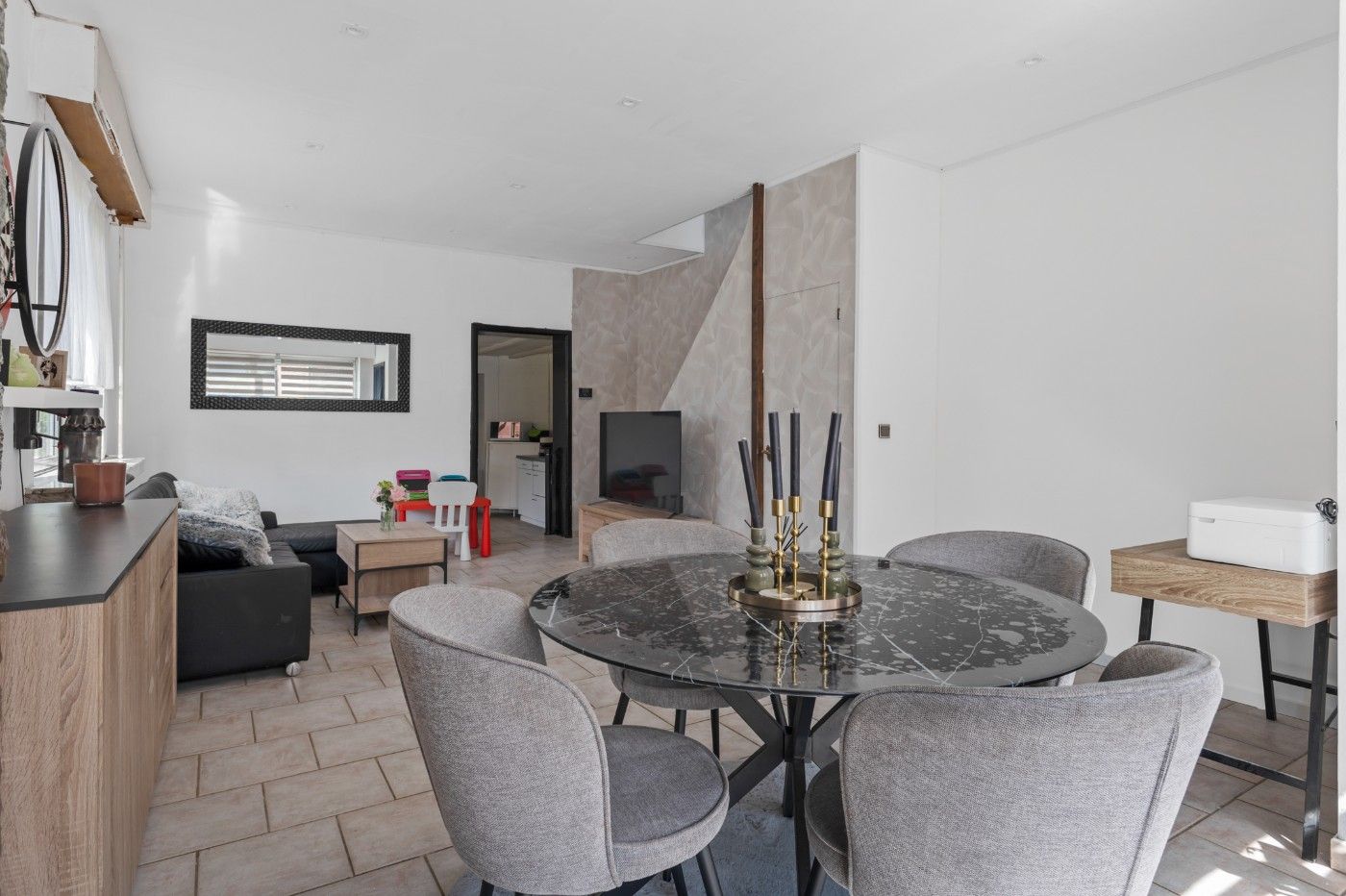 Ruime woning met 3 slpk. op prachtig perceel van 1285 m² foto 7
